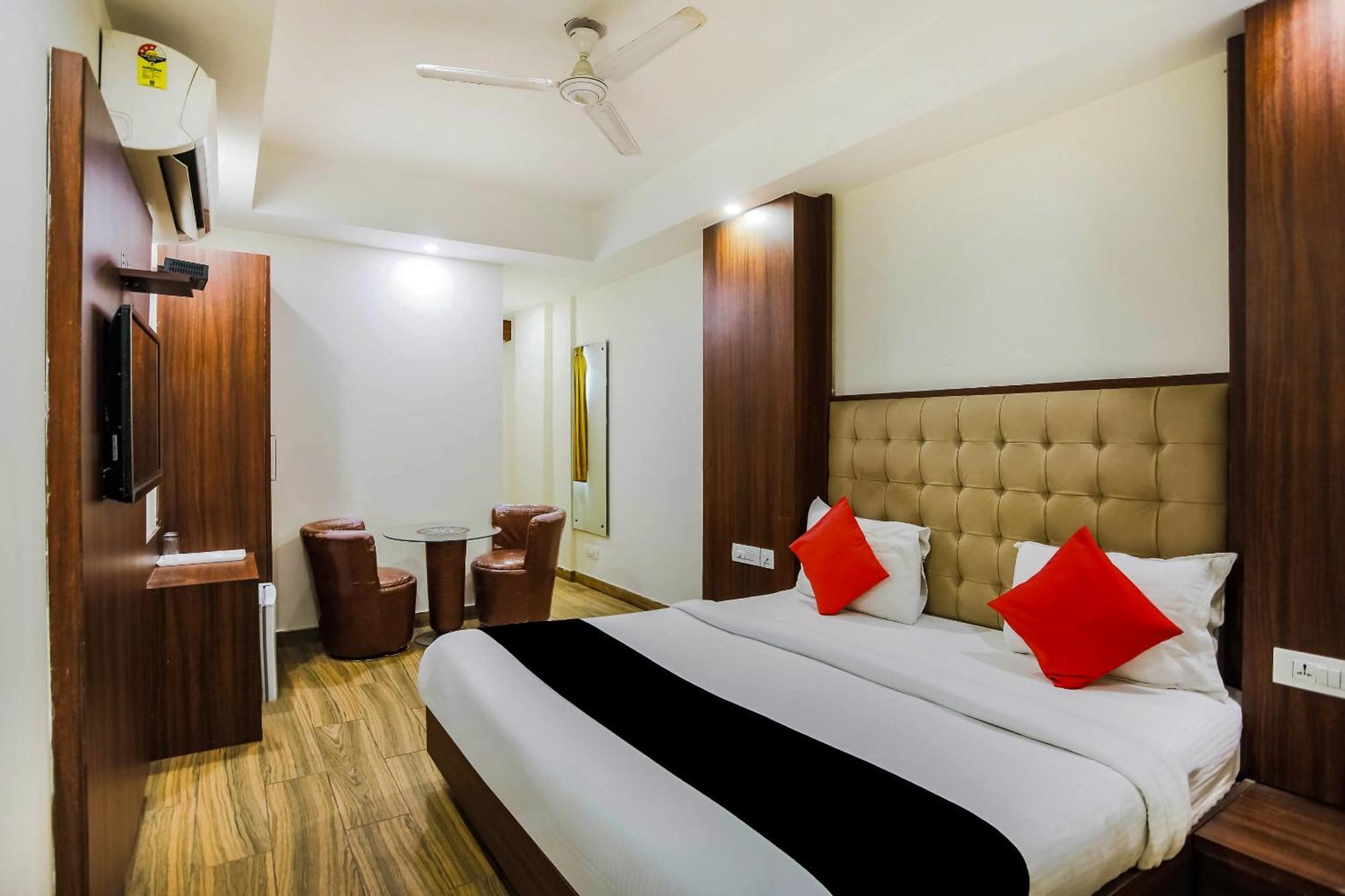 Collection O The Kailash Dev Hotel New Delhi Exterior photo