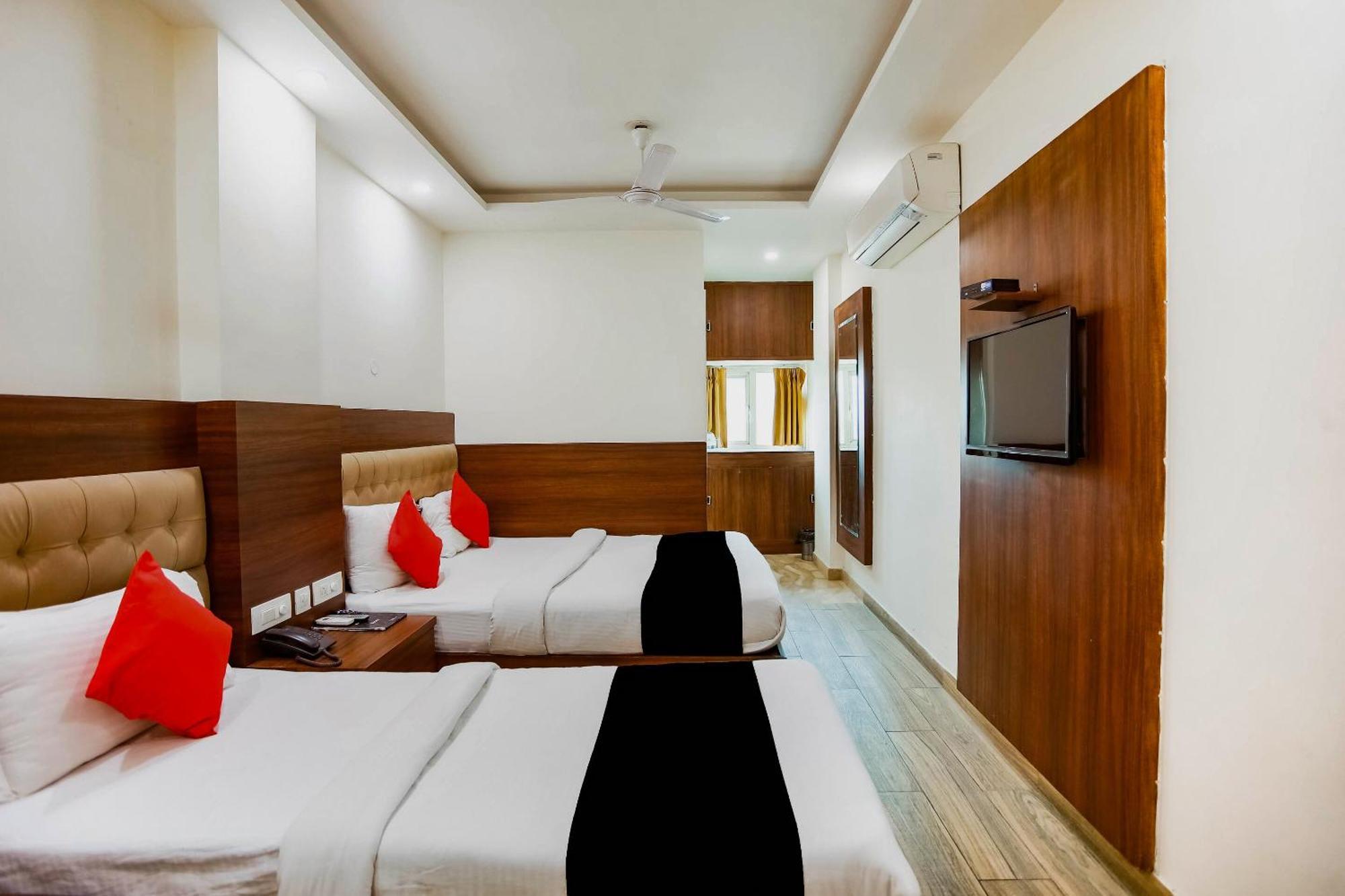 Collection O The Kailash Dev Hotel New Delhi Exterior photo